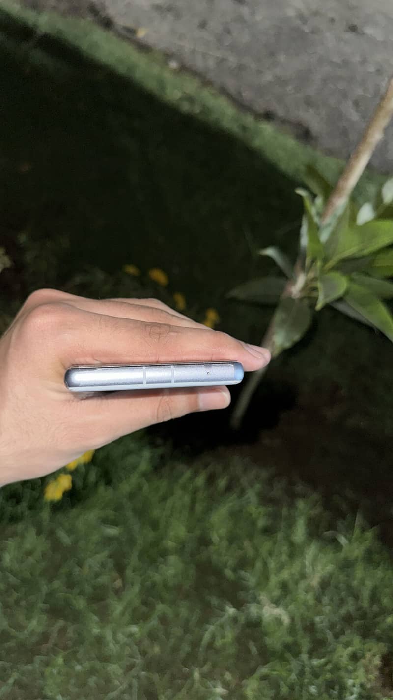 Google Pixel 7a 4