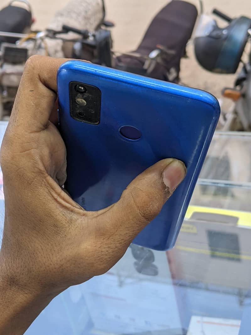 Tecno Spark 6 Go 4