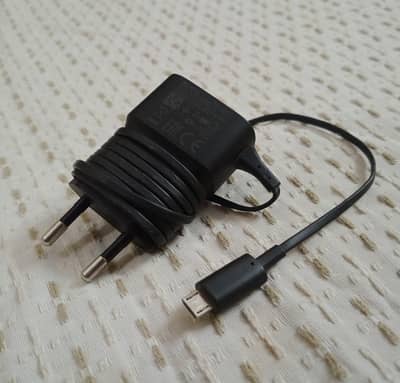 Original Nokia Micro-USB Charger (AC-18E)