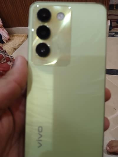 Vivo Y100