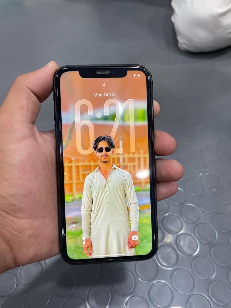 Apple iPhone 11 1