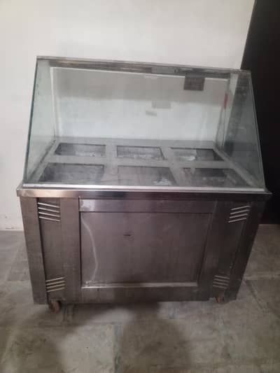 food counter & fryer