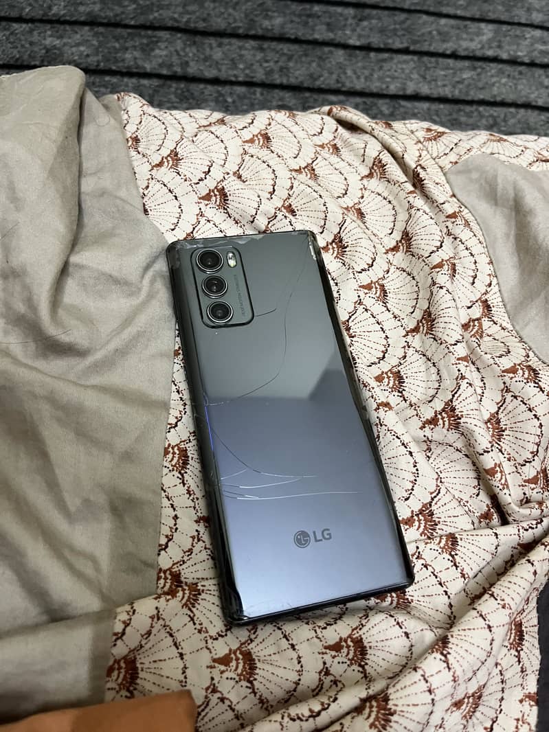 LG Wing 0
