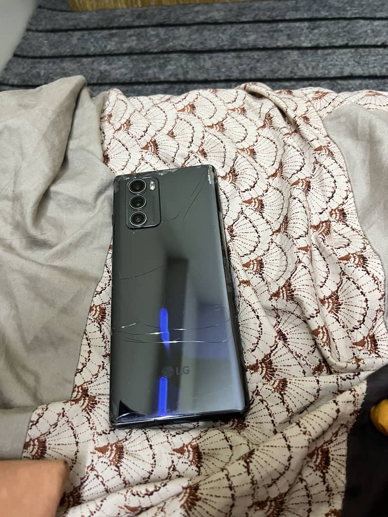 LG Wing 1