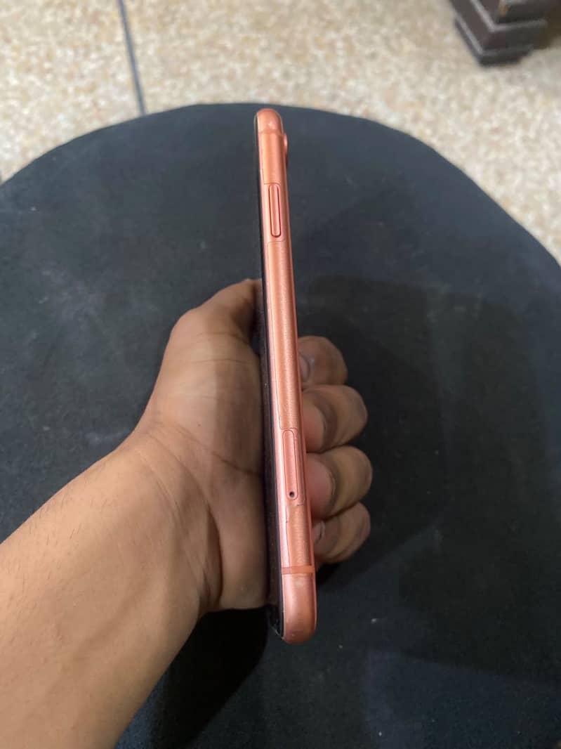 Apple iPhone XR 2