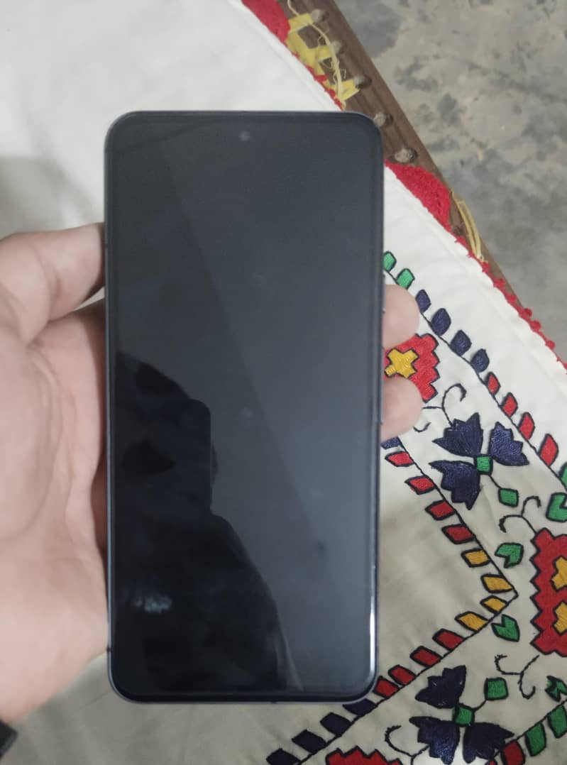 Google Pixel 8 5