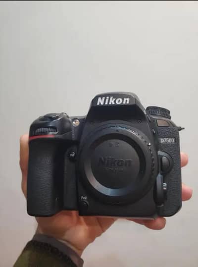 Nikon d7500