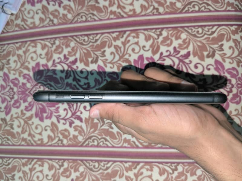 Apple iPhone 11 2