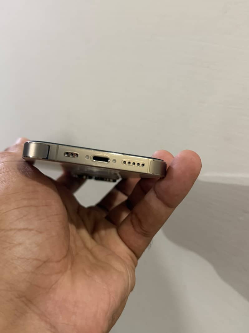Apple iPhone 14 Pro jv 4