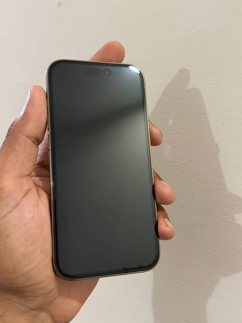 Apple iPhone 14 Pro jv 6