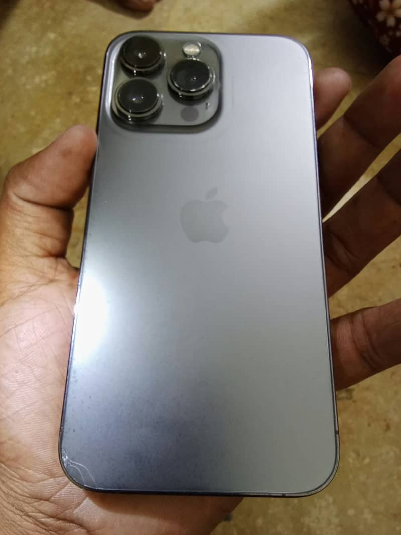 Apple iPhone 13 3