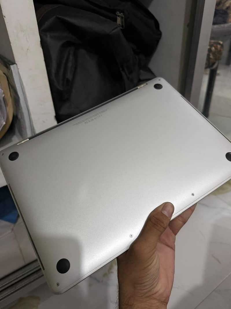 Macbook Pro 2017 touch bar variant 1