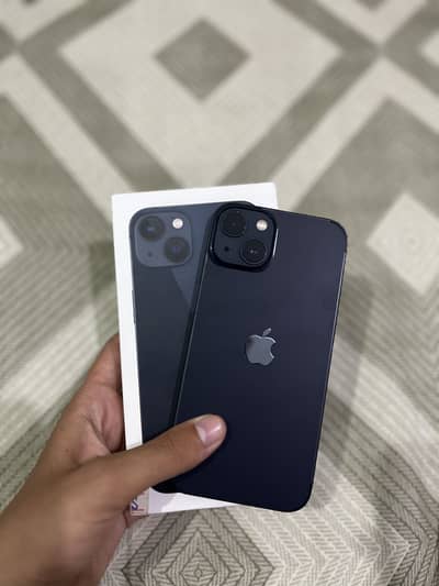 Apple iPhone 13