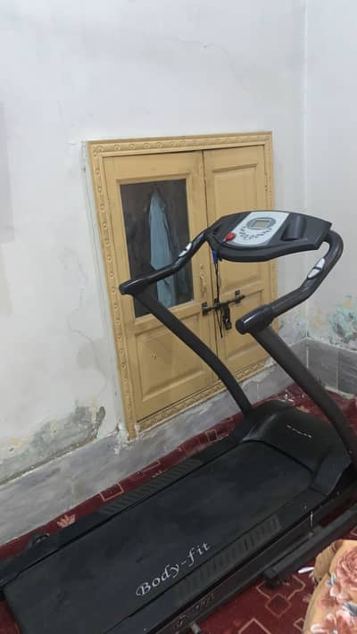 Body-fit Motorized Running Machine | Treadmill | Excellent condition