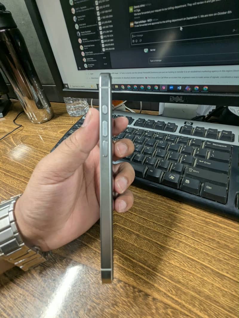 Apple iPhone 15 Pro Max 1