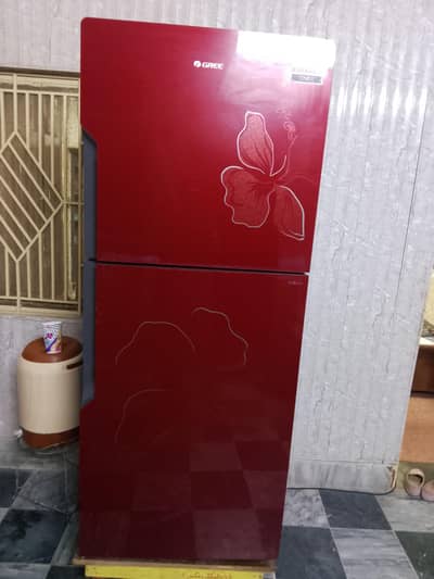 GREE Everest 17 Cu Ft Refrigerator 489L – Excellent Condition