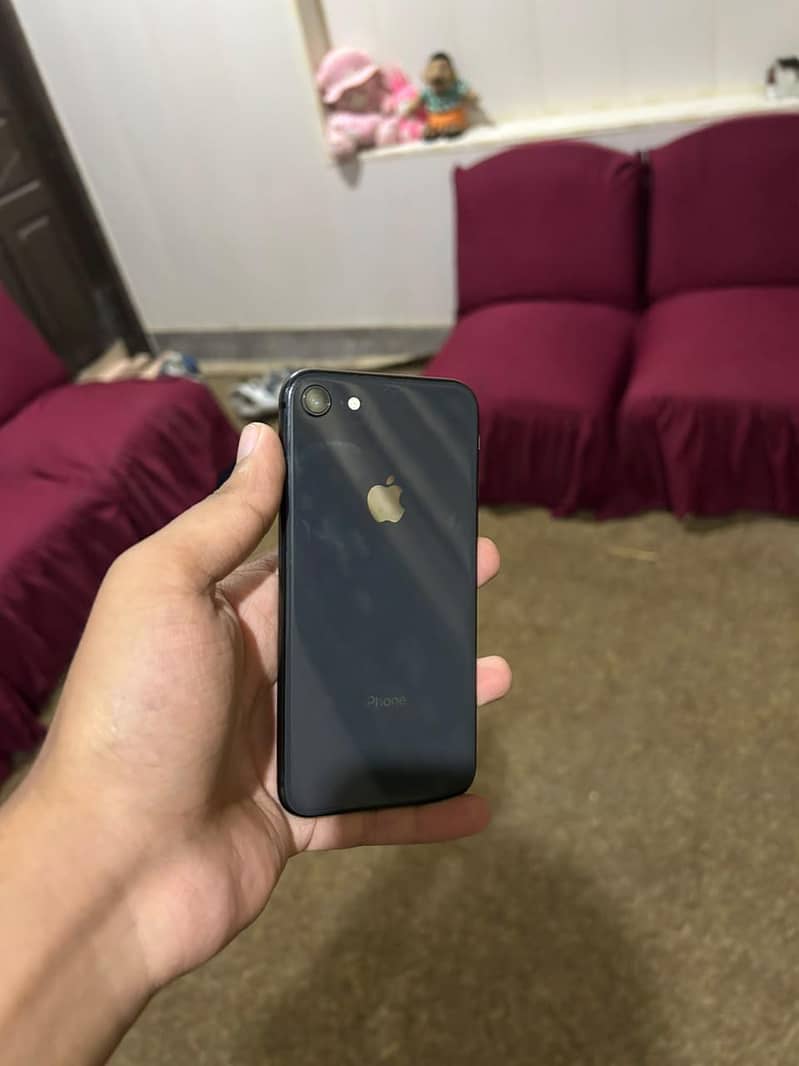Apple iPhone 8 0