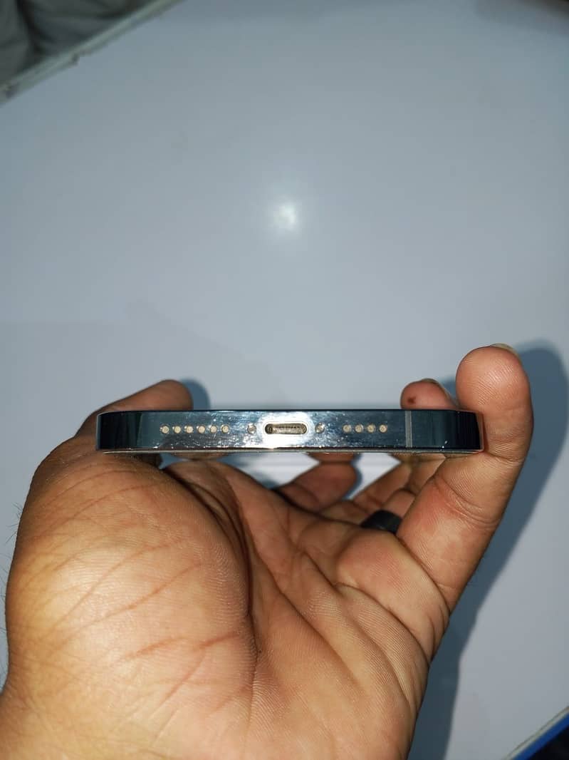 Apple iPhone 13 Pro Max 5