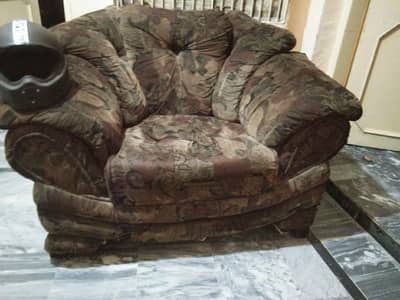 king size 6 seater sofa set heavy sofa giod condition good rate
