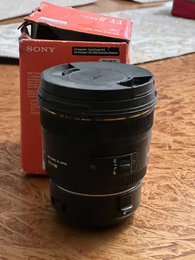 Sigma 50mm f/1.4 EX DG HSM for canon ef mount ( very clean condition)
