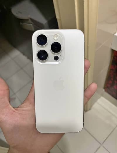 Apple iPhone 15 Pro non jv 128gb 87% health