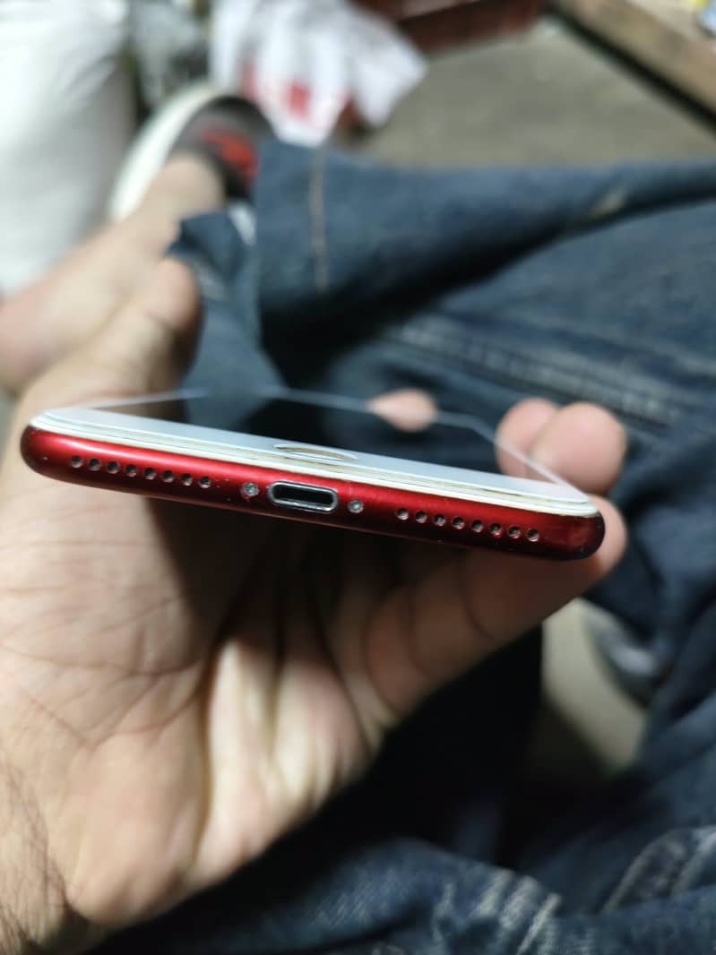 Apple iPhone 8 Plus 3