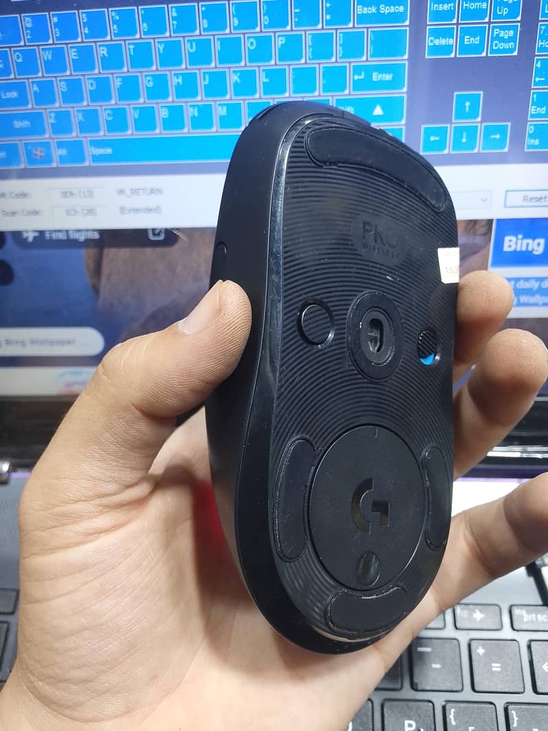G pro wireless mouse 3