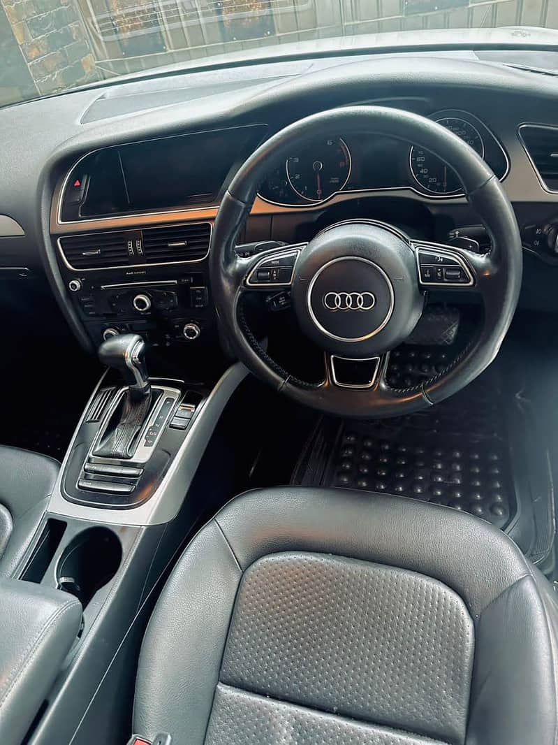 Audi A4 2012 5