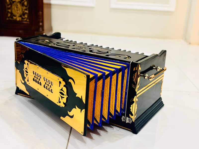 brand new camera below harmonium 2
