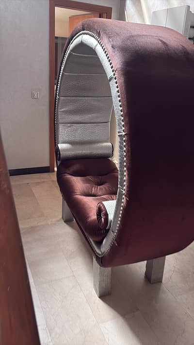 Chocolate brown ring couch
