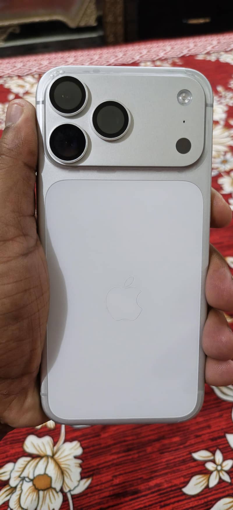 Apple iPhone 17 Pro Max 5
