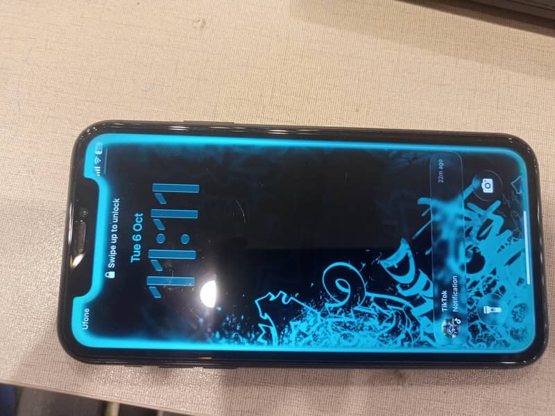 Apple iPhone 11 0
