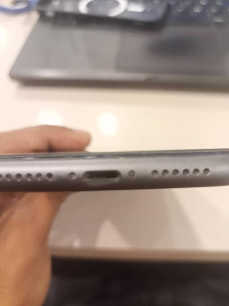 Apple iPhone 11 6