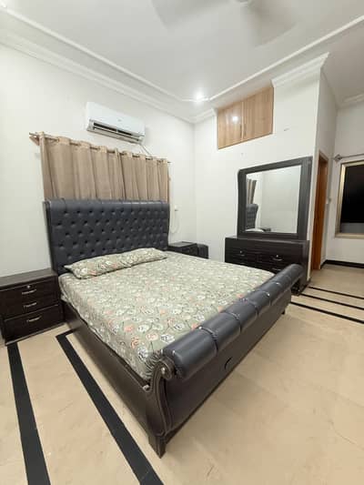 leather bed set