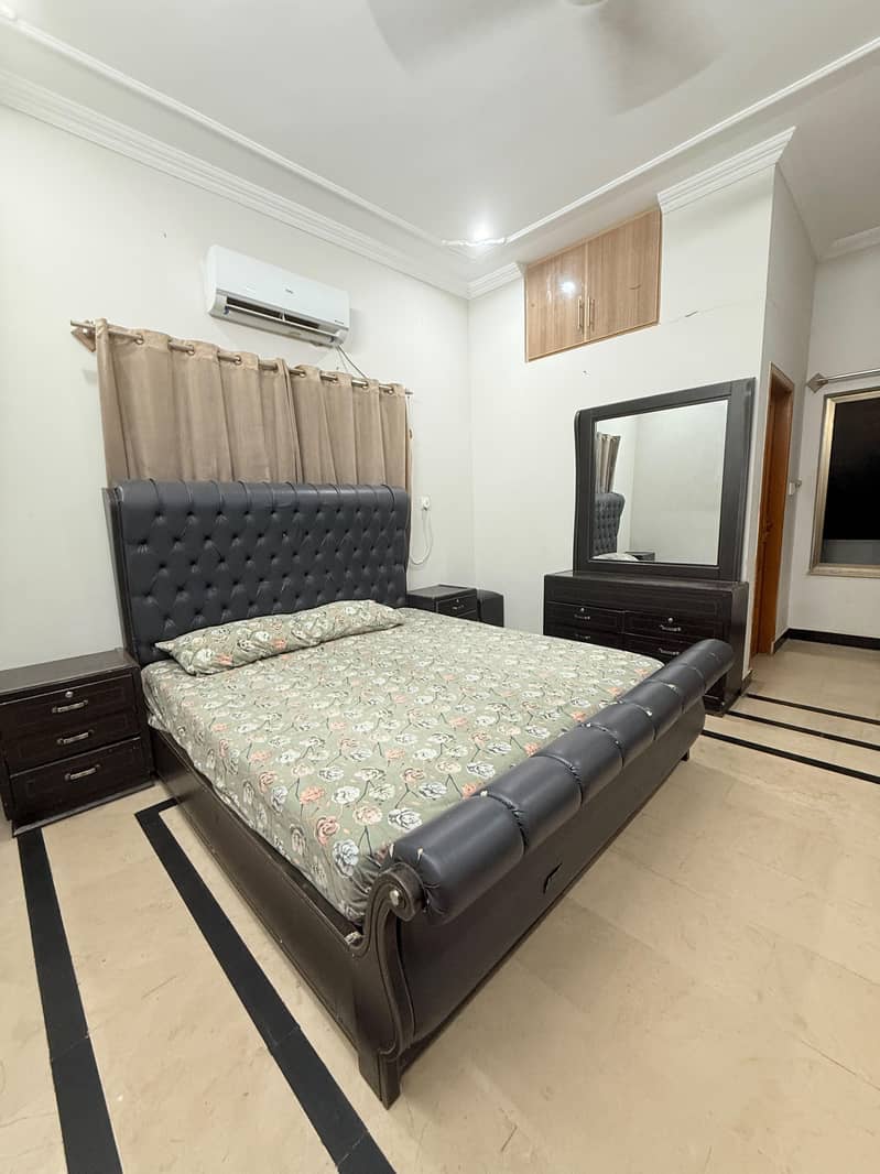 leather bed set 0