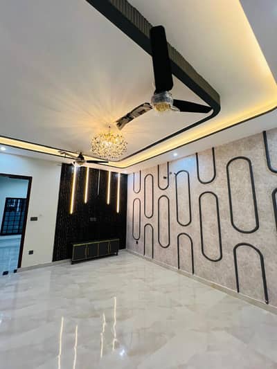6 marla BRAND NEW Upper Portion In NASHEMAN E IQBAL PHASE 2 Prime Location