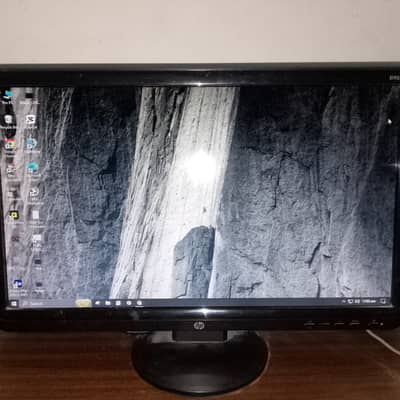 HP S1932 20 Inch"  Widescreen LCD Monitor