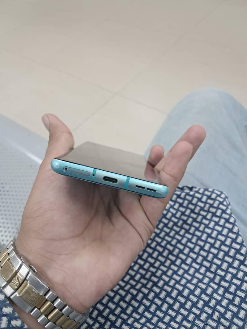 One Plus 8 5
