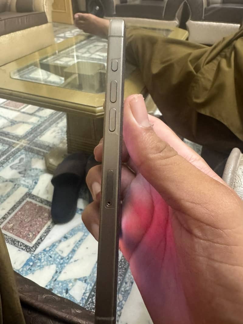 Apple iPhone 15 Pro Max 1