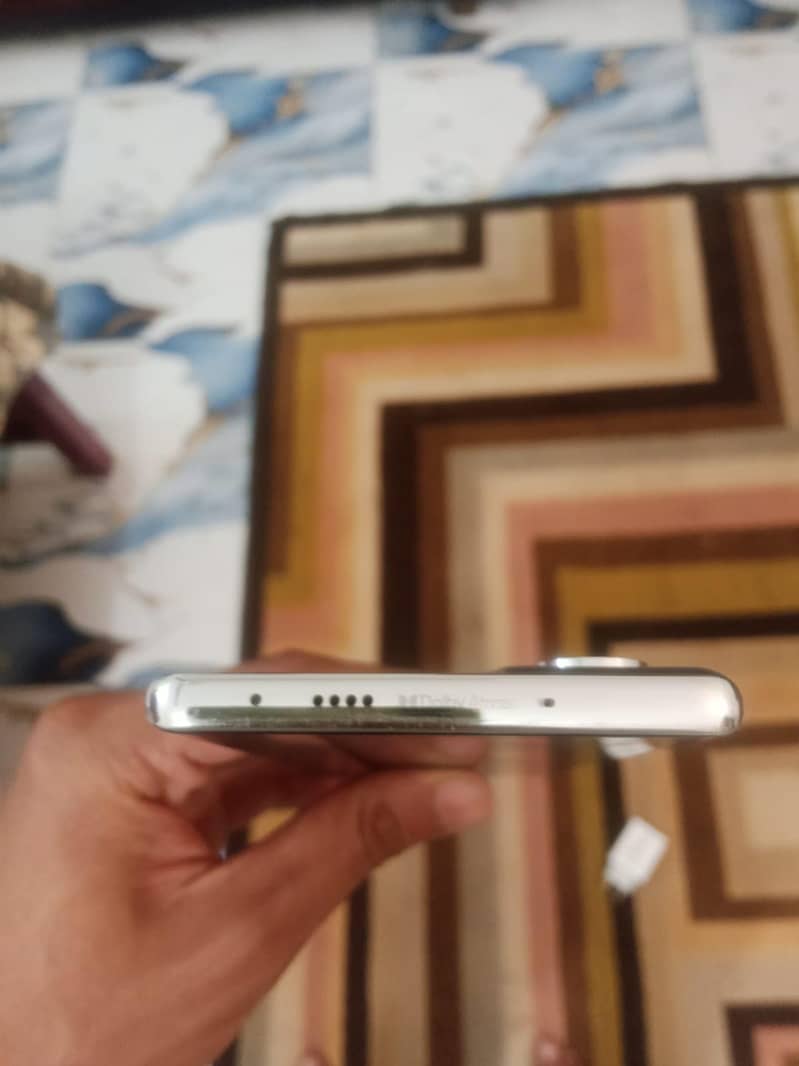 Tecno CAMON 40 Pro 1
