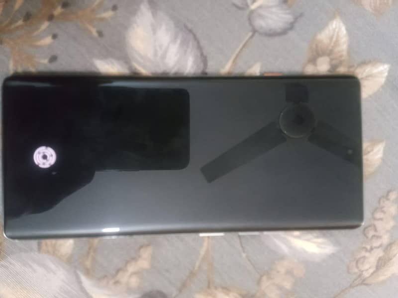 Tecno CAMON 40 Pro 7