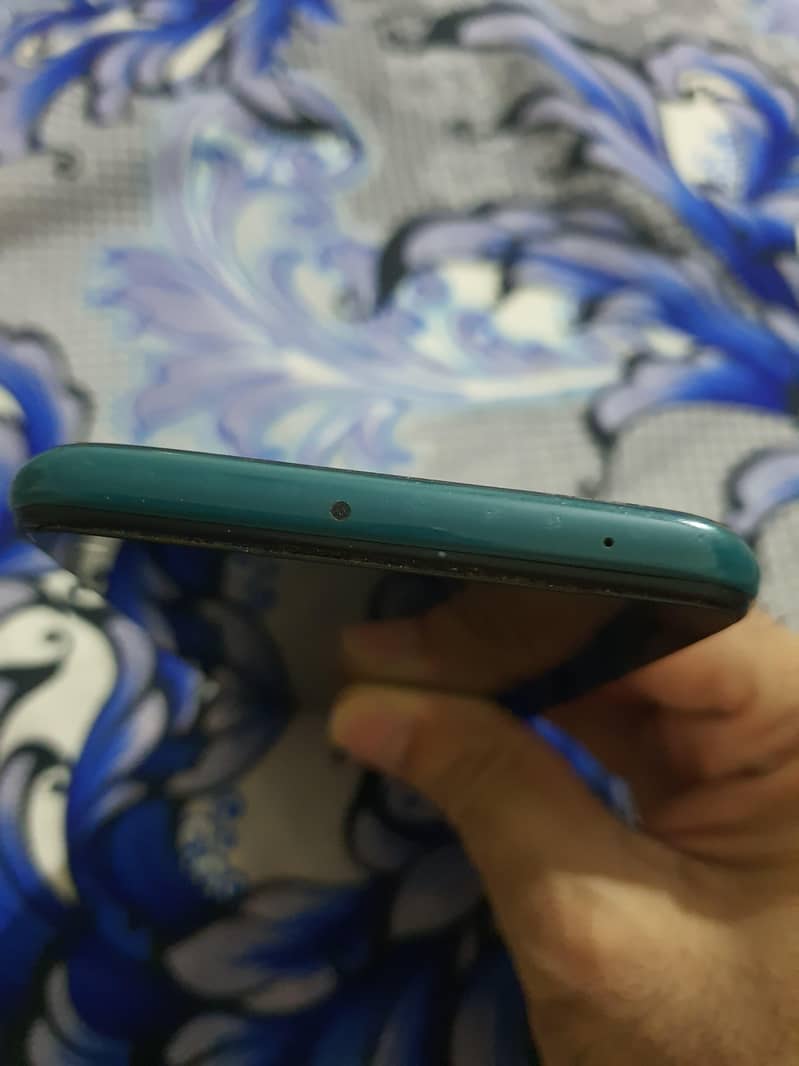 Xiaomi Redmi Note 9 4