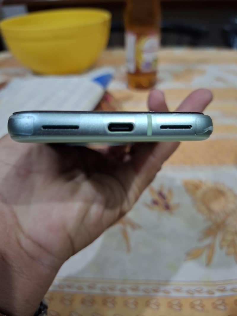 Google Pixel 8a 3