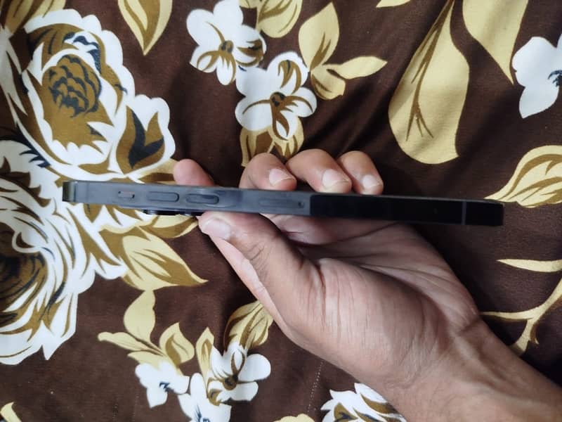 Apple iPhone 14 Pro Max 2