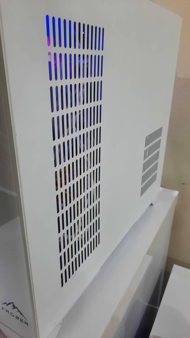 Frozer Pc case atx size 3