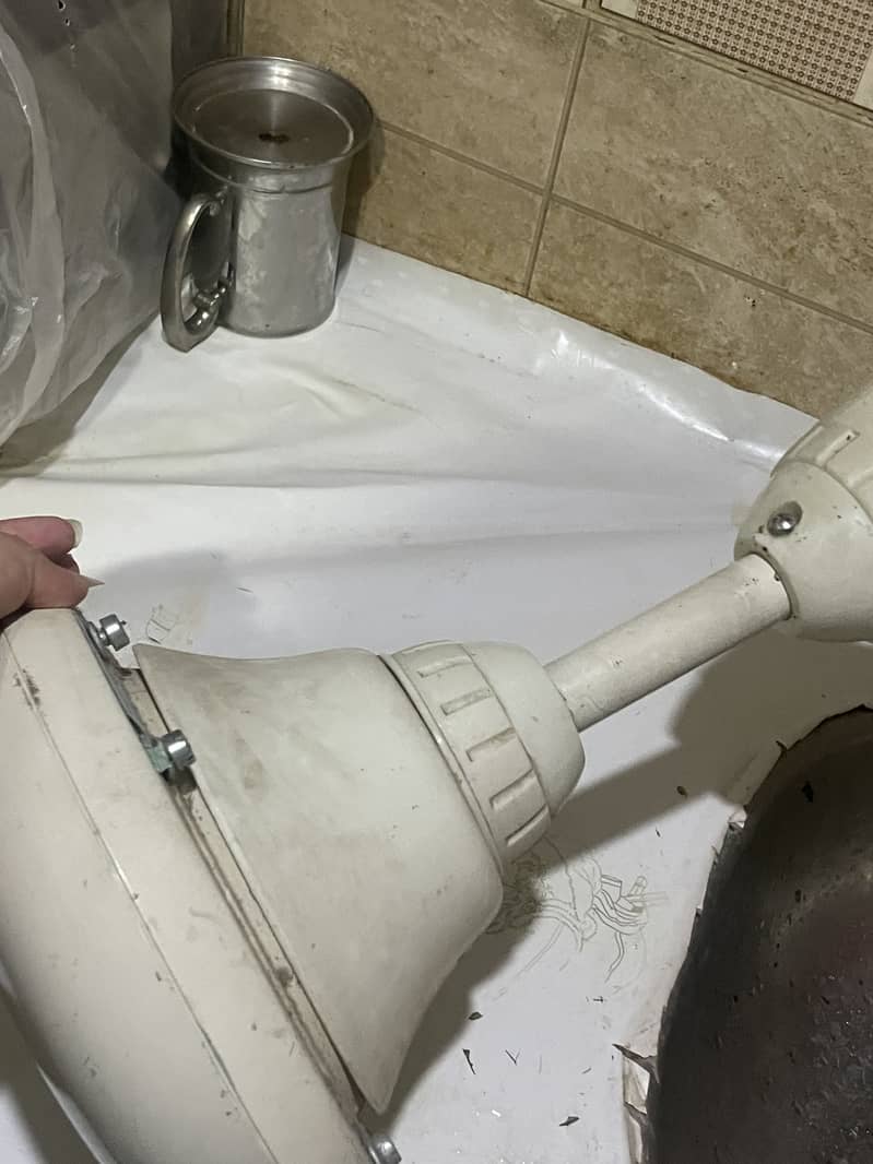 ceiling fan 0