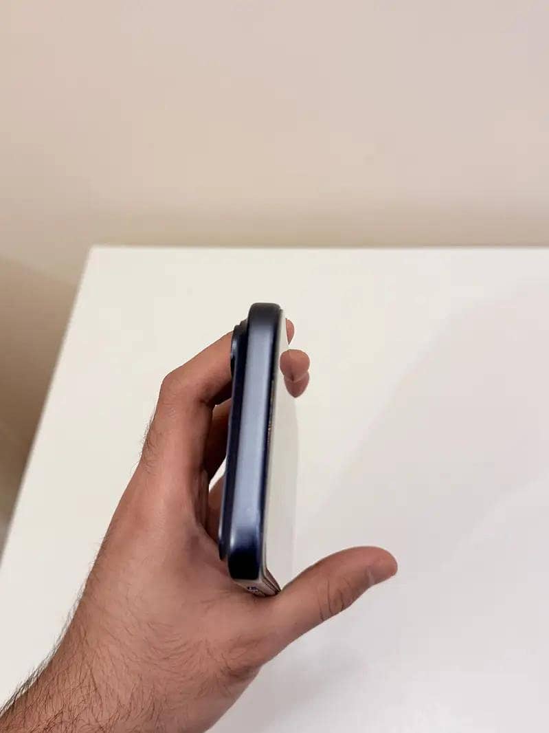 Apple iPhone 17 Pro Max 3
