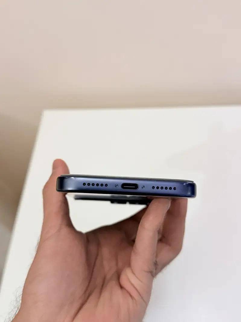 Apple iPhone 17 Pro Max 5