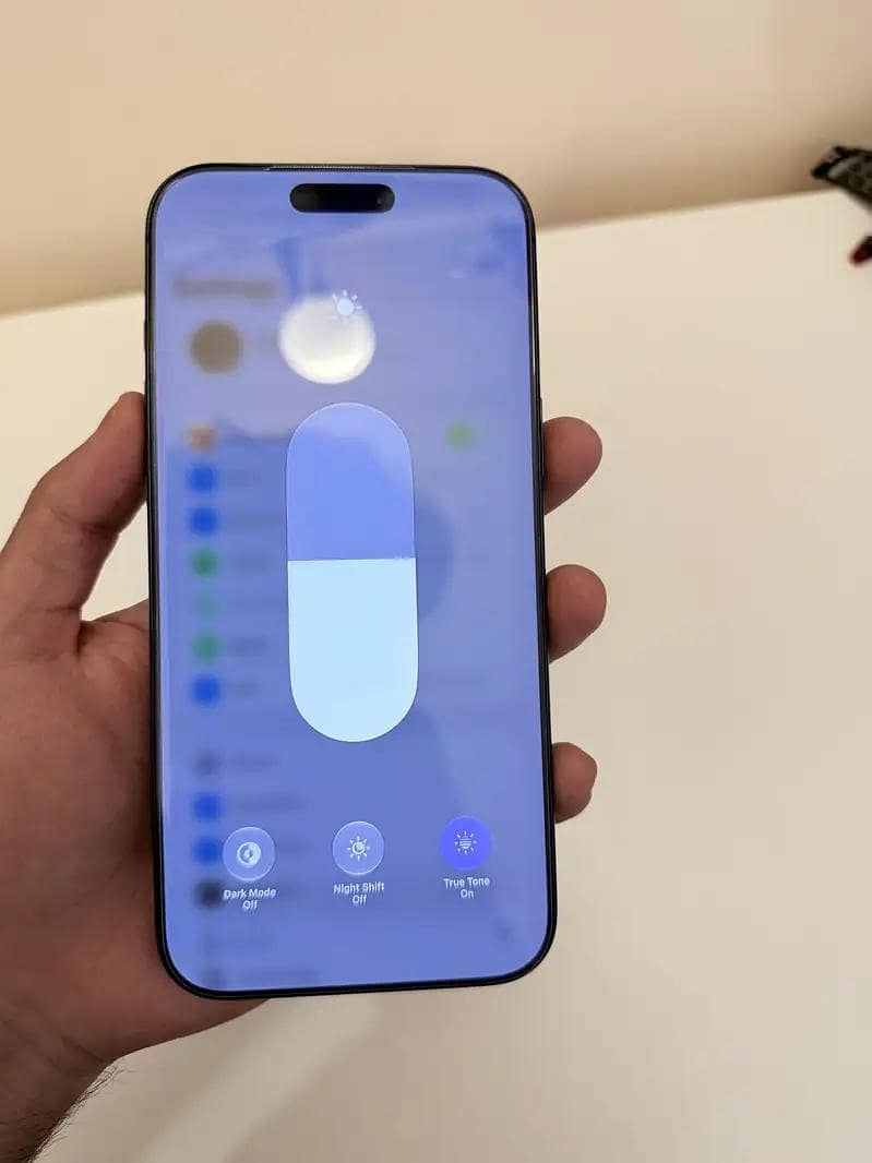 Apple iPhone 17 Pro Max 7