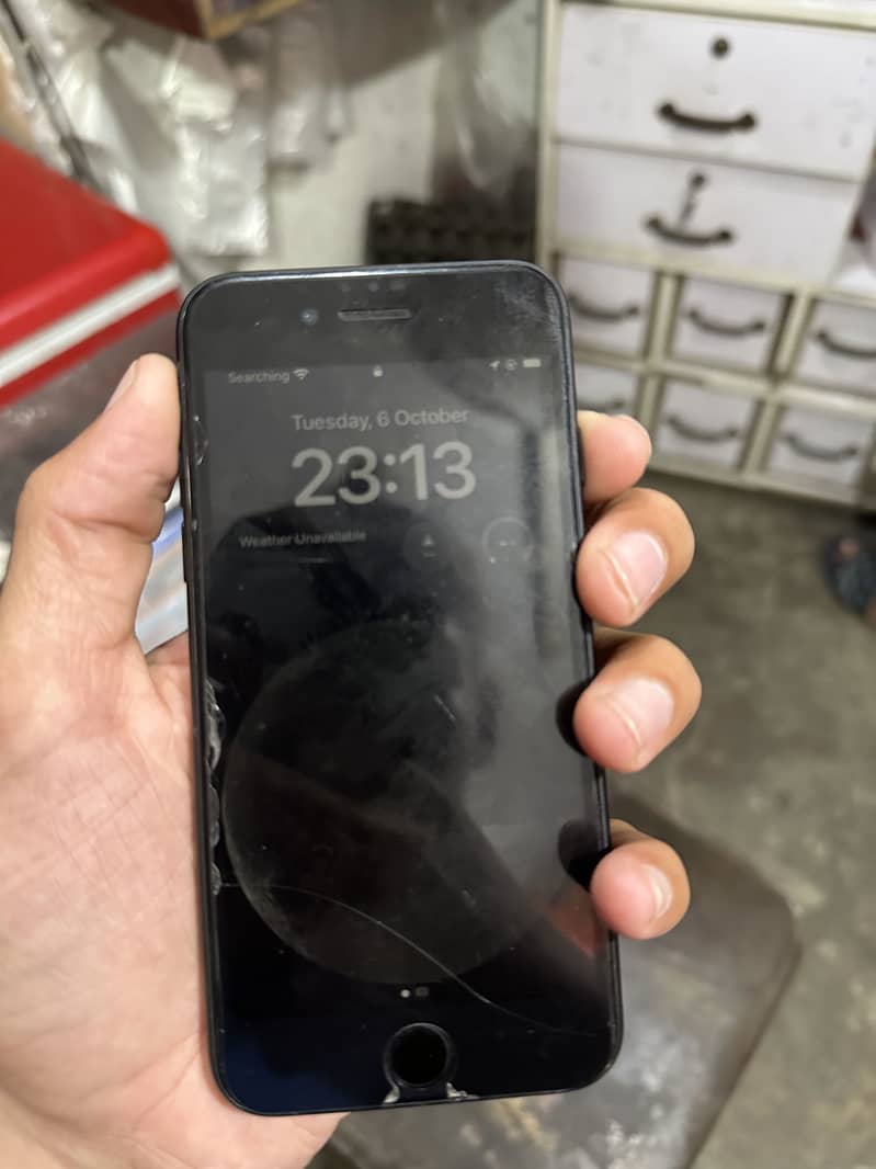 Apple iPhone SE 0